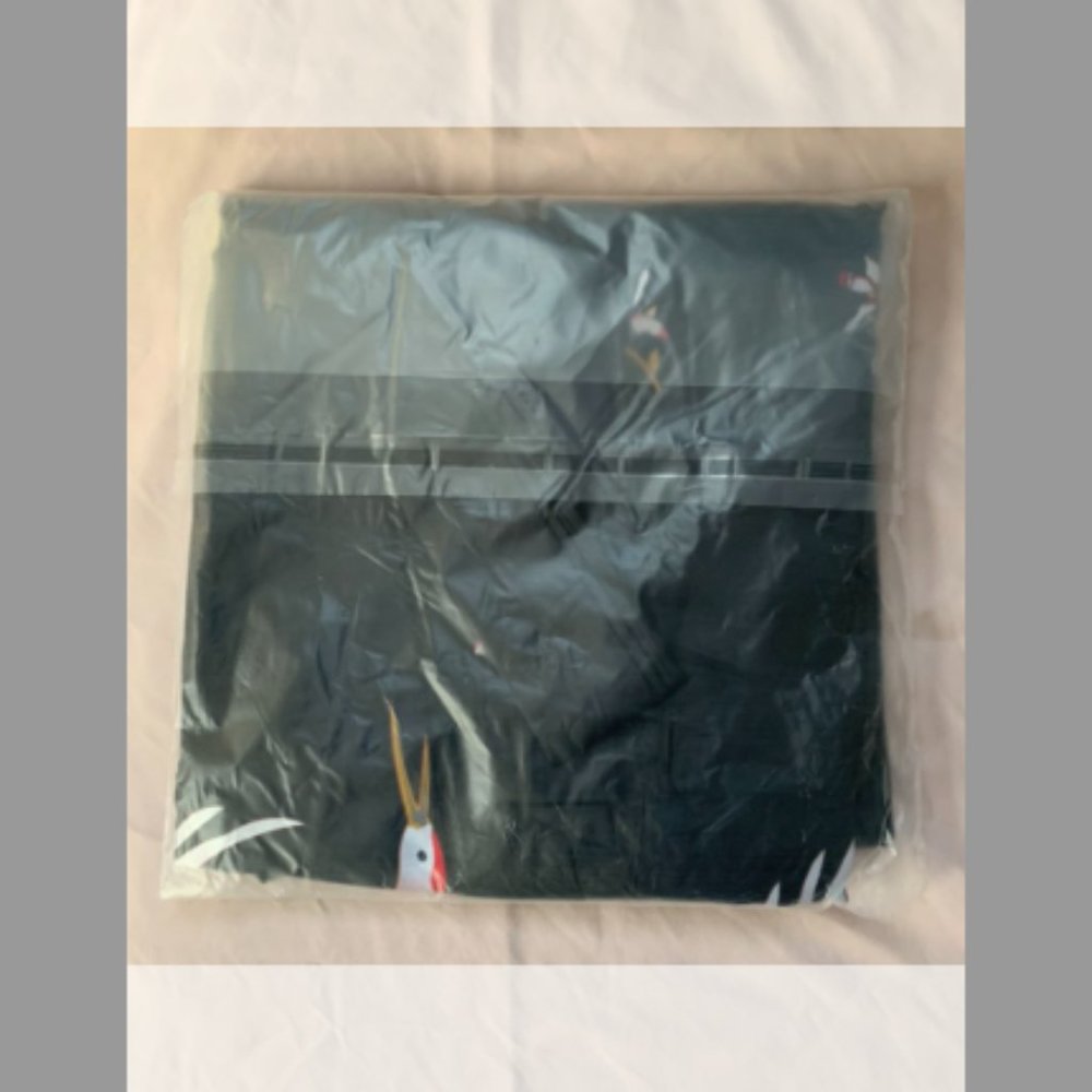 Black Swan Design Silk Robe - Picture 2 of 3